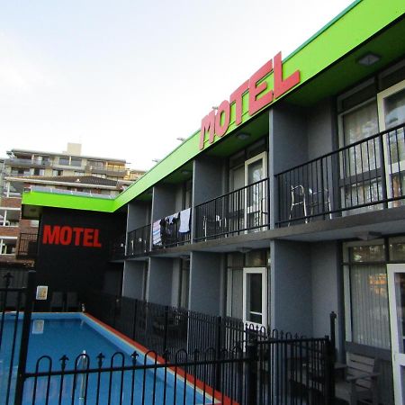 Le George Motel Port Macquarie Εξωτερικό φωτογραφία