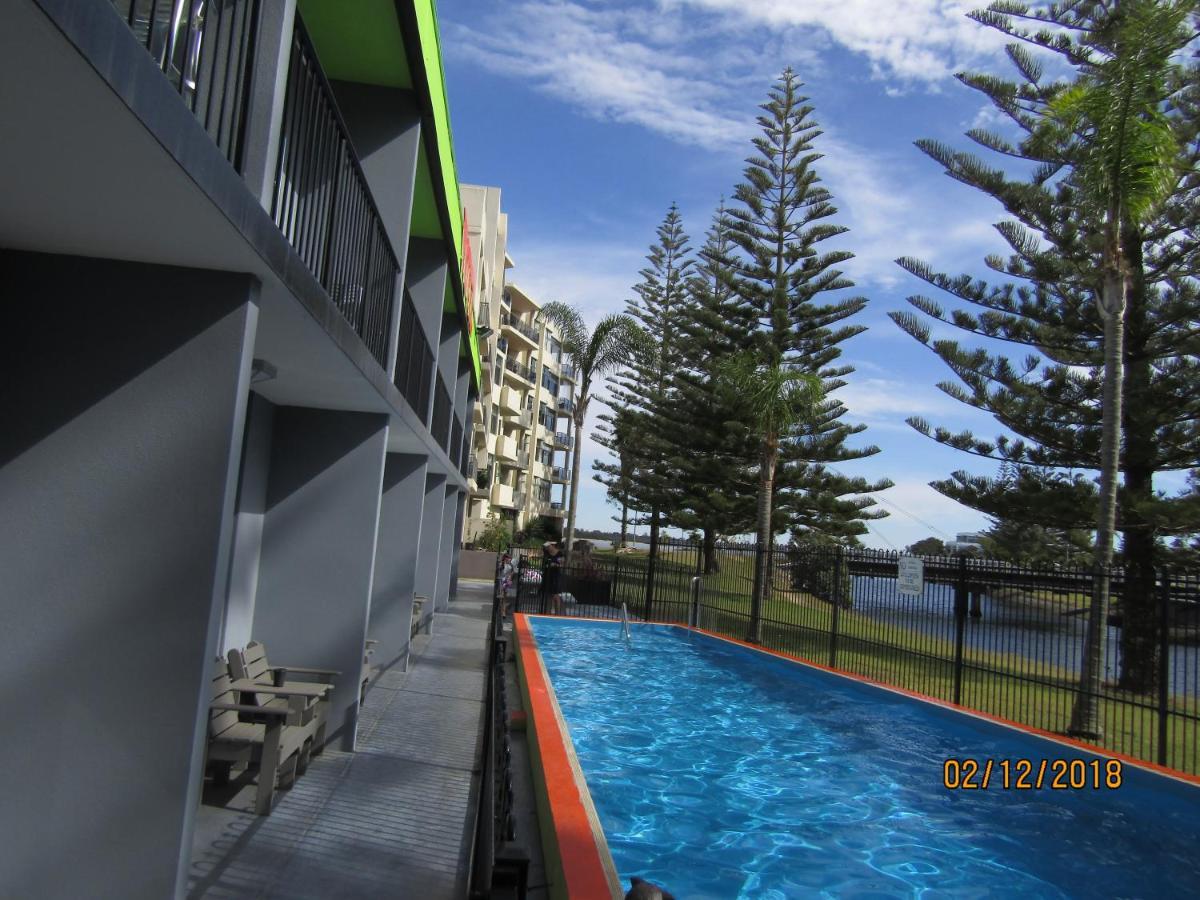 Le George Motel Port Macquarie Εξωτερικό φωτογραφία