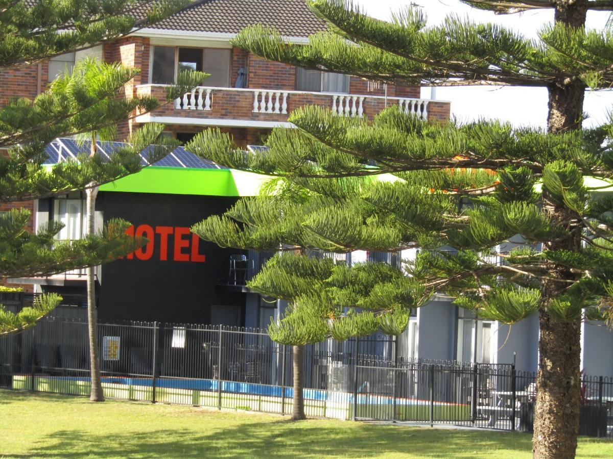 Le George Motel Port Macquarie Εξωτερικό φωτογραφία